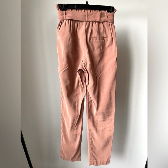 Dynamite High-waisted Paperbag Pants with Removable Belt in Dusty Rose - Picture 3 of 5